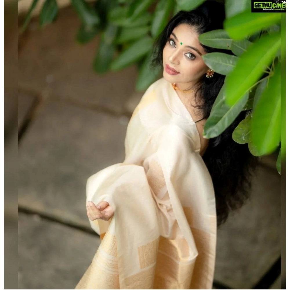 Women's Silk Printed Saree With Unstitched Blouse 5.5 Mtr (Off White)