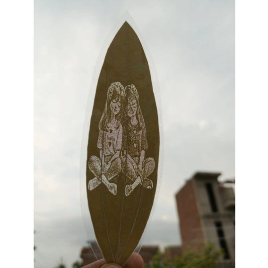 Custom Engraved Leaf Art – Best Friends - Sisters Portrait on Natural Leaf | Home Accessories