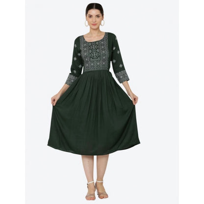 Generic Women's Casual Rayon 3-4th Sleeves Kurti (Green) - Women's Kurti | POPNOVA
