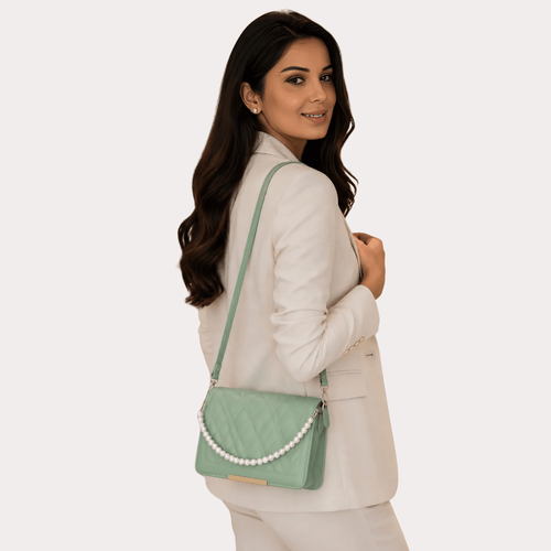 Elegant Pearl Chain Crossbody Handbag